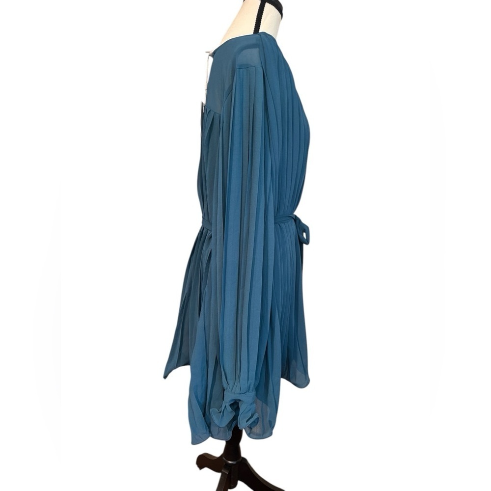 Endless Rose Pleated Romper New With Tags - Picture 7 of 12